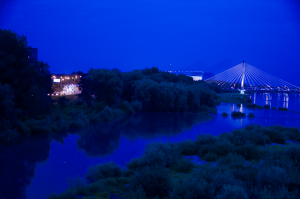 wisla most swietokrzyski stadion warszawa noca 300x199 Wisła Most Świętokrzyski Warszawa nocą